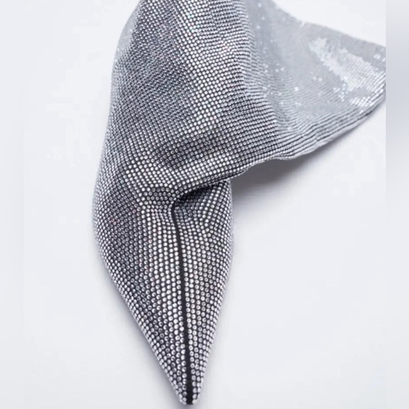 ZARA NEW SILVER SHINY SPARKLY GLITTER KITTEN
HEELED BOOTS SIZE 39 TAGS ATTACHED - Picture 3 of 10